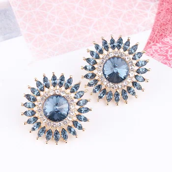 LUBOV 9 Colors Metal Round Flower Crystal Stud Earrings Trendy Women Jewelry Valentine Gift 2020
LUBOV 9 Colors Metal Round Flower Crystal Stud Earrings Trendy Women Jewelry Valentine Gift 2020