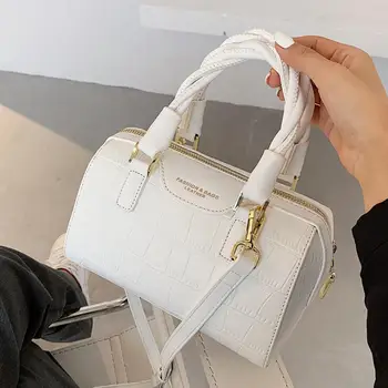 Crocodile pattern Tote Pillow bag 2020 Fashion New Quality PU Leather Women's Designer Handbag Travel Shoulder Messenger Bag
Crocodile pattern Tote Pillow bag 2020 Fashion New Quality PU Leather Women's Designer Handbag Travel Shoulder Messenger Bag