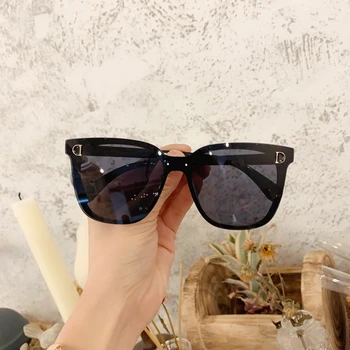 New Luxury Vintage Fashion Square Sunglasses Women Men Famous Brand Design Oversized D Letter Frame Sun Glasses For Female UV400 
New Luxury Vintage Fashion Square Sunglasses Women Men Famous Brand Design Oversized D Letter Frame Sun Glasses For Female UV400