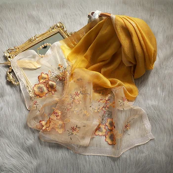 Silk Flowers Scarf Women 2020 Wool Blend Begonia Embroidery Autumn Winter Temperament 190*70CM High Quality Accessories Shawls
Silk Flowers Scarf Women 2020 Wool Blend Begonia Embroidery Autumn Winter Temperament 190*70CM High Quality Accessories Shawls