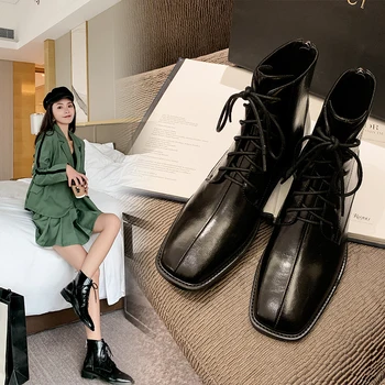 INS HOT Women ankle boots natural leather Cowhide Square head horse oil skin autumn and winter fashion Plus velvet womens boots
INS HOT Women ankle boots natural leather Cowhide Square head horse oil skin autumn and winter fashion Plus velvet womens boots