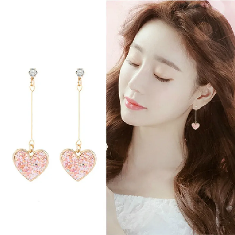 Korean Fashion Sweet Sequins Love Temperament Simple Charm Fashion Exquisite Heart-shaped Earrings Women's Accessories
Korean Fashion Sweet Sequins Love Temperament Simple Charm Fashion Exquisite Heart-shaped Earrings Women's Accessories