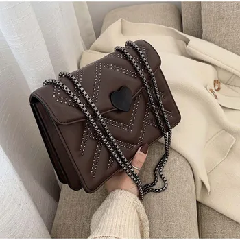 Women Bags Rivet and Chain Shoulder Crossdody Bag Small Flip Messenger Bag Handbags Brand Designer Totes Bags bolsa feminina
Women Bags Rivet and Chain Shoulder Crossdody Bag Small Flip Messenger Bag Handbags Brand Designer Totes Bags bolsa feminina