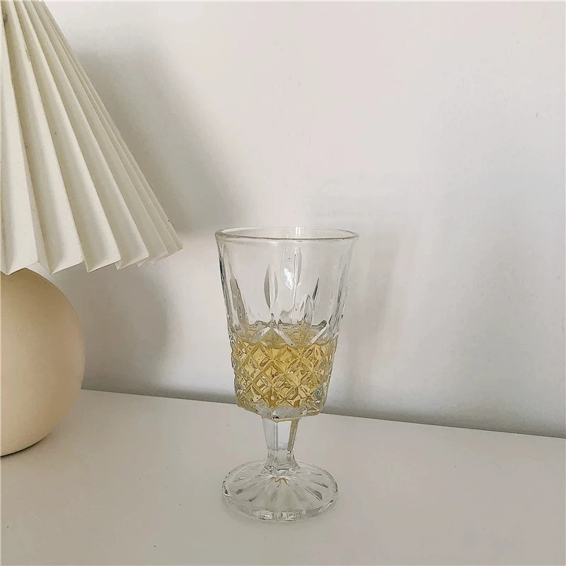 Relief Transparent Glass Simple High Foot Champagne Cold Drink Big Mouth Red Wine Cup
Relief Transparent Glass Simple High Foot Champagne Cold Drink Big Mouth Red Wine Cup