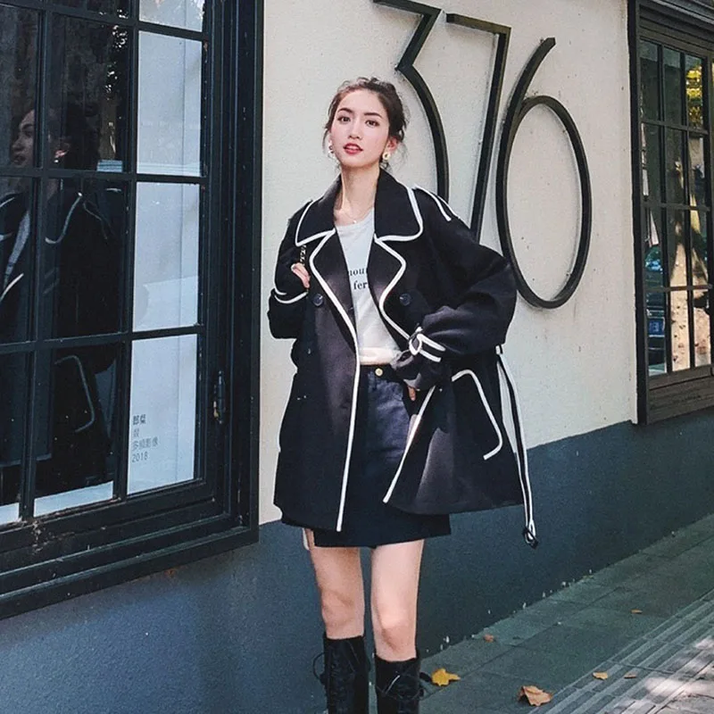 2020 Autumn Plus size Ladies Loose Black Windbreaker Fashion Double-breasted With Waist Belt Trench coat Women Casacos femininos
2020 Autumn Plus size Ladies Loose Black Windbreaker Fashion Double-breasted With Waist Belt Trench coat Women Casacos femininos