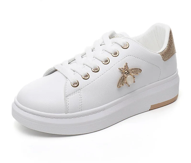 Top quality Women Casual Shoes Autumn Women Sneakers Fashion Breathable PU Leather Platform White Women Shoes Soft Footwears
Top quality Women Casual Shoes Autumn Women Sneakers Fashion Breathable PU Leather Platform White Women Shoes Soft Footwears
