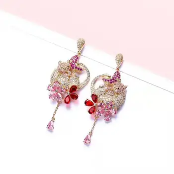 Factory direct sales S925 silver needle micro inlaid with zircon cat flower Tassel Earrings 
Factory direct sales S925 silver needle micro inlaid with zircon cat flower Tassel Earrings