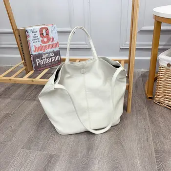 Lady Shoulder Large Capacity Bucket Portable Women's Bag Multi-function Travel Handbag Ultra Light Fashion Crescent Simple Bags
Lady Shoulder Large Capacity Bucket Portable Women's Bag Multi-function Travel Handbag Ultra Light Fashion Crescent Simple Bags