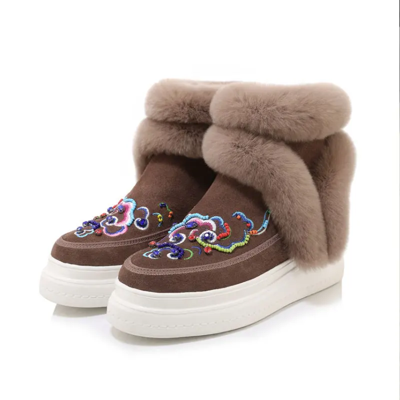 Women's Genuine Leather Embroidery National Style Platform Ankle Boots Warm Fur Angola Snow Boots Fashion Sneakers
Women's Genuine Leather Embroidery National Style Platform Ankle Boots Warm Fur Angola Snow Boots Fashion Sneakers