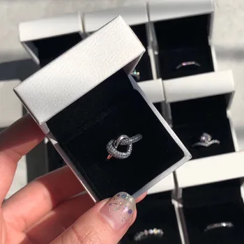 Original 925 Sterling Silver Ring Freehand Hearts Ring with Original Jewerly Fashion Elegant Woman Jewelry Gift Free Shipping
Original 925 Sterling Silver Ring Freehand Hearts Ring with Original Jewerly Fashion Elegant Woman Jewelry Gift Free Shipping