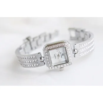 2020 Luxury Brand Diamond Watches Woman Elegant Small Female Watch Dress Silver Ladies Wrist Watches Square Watches reloj mujer 
2020 Luxury Brand Diamond Watches Woman Elegant Small Female Watch Dress Silver Ladies Wrist Watches Square Watches reloj mujer