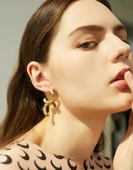 Timeless Wonder Brass Geo Chained Statement Earrings Women Jewelry Punk Gothic Boho Designer Trendy Ins Top Runway Hip Hop 2543
Timeless Wonder Brass Geo Chained Statement Earrings Women Jewelry Punk Gothic Boho Designer Trendy Ins Top Runway Hip Hop 2543