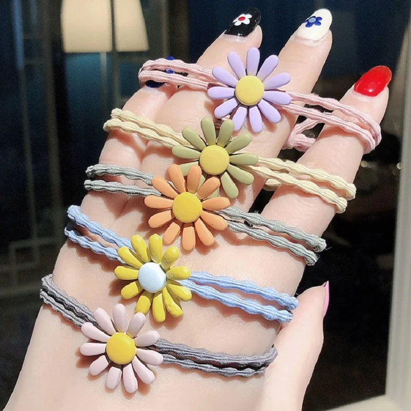 Girls Daisy Elastic Hair Bands 4.5CM Princess Ponytail Holder Gum For Hair Headband Rubber Band Women Hair Accessories
Girls Daisy Elastic Hair Bands 4.5CM Princess Ponytail Holder Gum For Hair Headband Rubber Band Women Hair Accessories