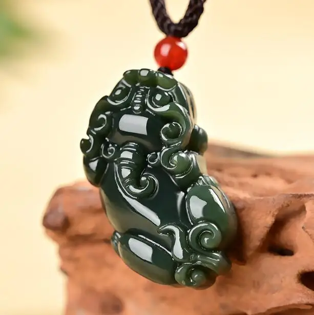 

Natural Hetian Qingyu Mink Pendant Necklace Jewelry Fine Jewelry Attracts Wealth Mink Men and Women Jade Pendant Necklace