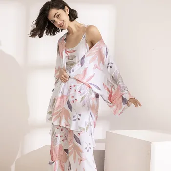 Spring / Autumn 2020 Women's Hot Sale 3-Piece Soft Pajamas Set Floral Print Pink Leaf Cardigan + Camisole + Pants Home Wear
Spring / Autumn 2020 Women's Hot Sale 3-Piece Soft Pajamas Set Floral Print Pink Leaf Cardigan + Camisole + Pants Home Wear