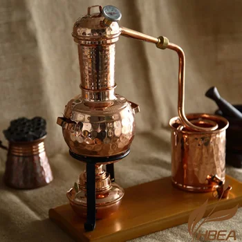 Handmade Distiller Made of Pure Ccopper Can Be Used for Distilling Essential Oils Pure Dew and Wine Professional Distiller
Handmade Distiller Made of Pure Ccopper Can Be Used for Distilling Essential Oils Pure Dew and Wine Professional Distiller