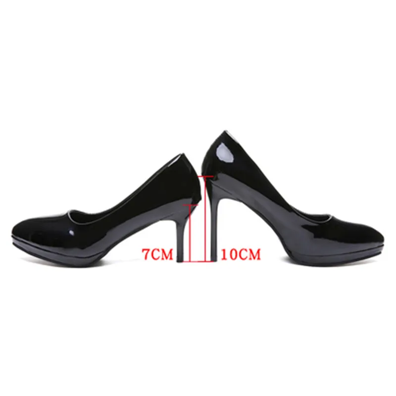 2019 spring and autumn new Korean black work shoes pointed waterproof platform stiletto high heels women's shoes red wedding
2019 spring and autumn new Korean black work shoes pointed waterproof platform stiletto high heels women's shoes red wedding