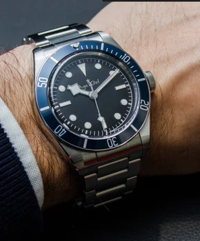 Classic New Men Automatic Mechanical Watch Black Bay Red Blue Ceramic Bezel Stainless Steel Sapphire Diver Limited 41mm
Classic New Men Automatic Mechanical Watch Black Bay Red Blue Ceramic Bezel Stainless Steel Sapphire Diver Limited 41mm
