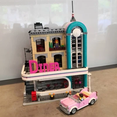 IN STOCK 15037 Model Building Blocks set compatible 10260 Classic architecture Toy for children
IN STOCK 15037 Model Building Blocks set compatible 10260 Classic architecture Toy for children