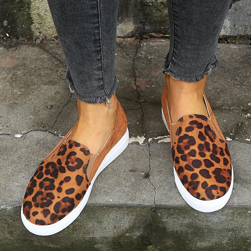 Female Sneakers New Leopard Canvas shoes Woman Fashion Serpentine Pantshoes Breathable Walking Home platform Footwear Espadrille
Female Sneakers New Leopard Canvas shoes Woman Fashion Serpentine Pantshoes Breathable Walking Home platform Footwear Espadrille