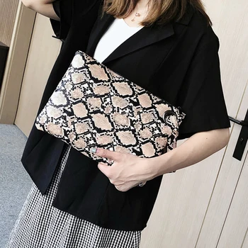 MJ Female Snake Print Wristlet Clutch Women Casual Purse Soft PU Leather Handbag Money Phone Pouch Large Capacity Makeup Bags
MJ Female Snake Print Wristlet Clutch Women Casual Purse Soft PU Leather Handbag Money Phone Pouch Large Capacity Makeup Bags