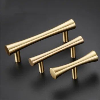 2pcs Brass handle Antique bronze color solid handle Cabinet door Wardrobe Drawer Konb kitchen Furniture hardware arc appearance
2pcs Brass handle Antique bronze color solid handle Cabinet door Wardrobe Drawer Konb kitchen Furniture hardware arc appearance