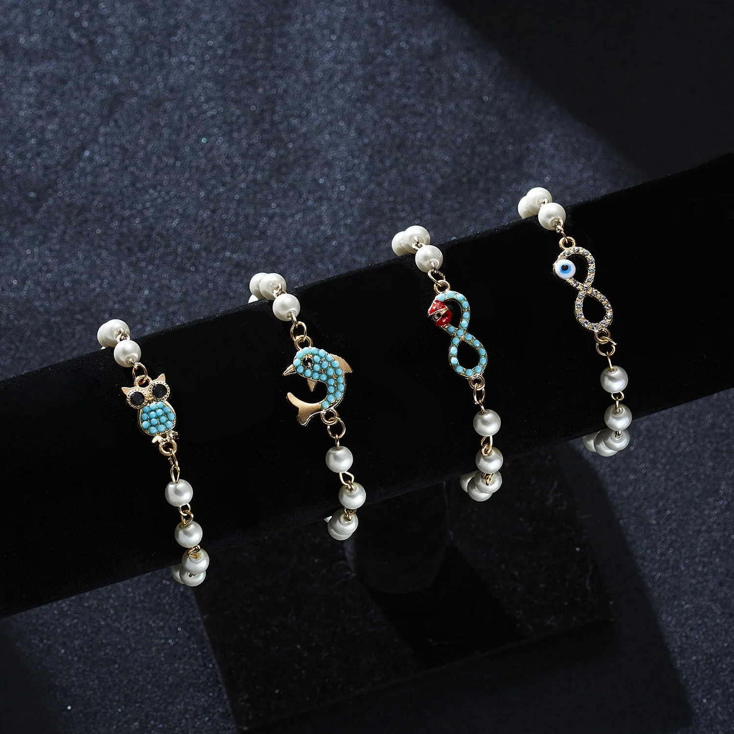 2019 New Design Evil Eye 8 Infinity Owl Dolphin Charm Bracelets Women Elegant Rhinestone Pearls Bracelets Fashion Party Jewelry
2019 New Design Evil Eye 8 Infinity Owl Dolphin Charm Bracelets Women Elegant Rhinestone Pearls Bracelets Fashion Party Jewelry