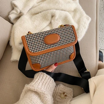 Women's Bag PU Leather Shoulder Bag Fashion Plaid Wide Strap Crossbody Luxury Handbags Women Bags Designer Bolsa Feminina Sac 
Women's Bag PU Leather Shoulder Bag Fashion Plaid Wide Strap Crossbody Luxury Handbags Women Bags Designer Bolsa Feminina Sac