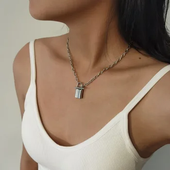 Lock Necklace Woman Simple Necklaces Women Clavicle Chain Ladies Pendant Girls Jewelry Silver Color Trendy Korean Metal Collares
Lock Necklace Woman Simple Necklaces Women Clavicle Chain Ladies Pendant Girls Jewelry Silver Color Trendy Korean Metal Collares