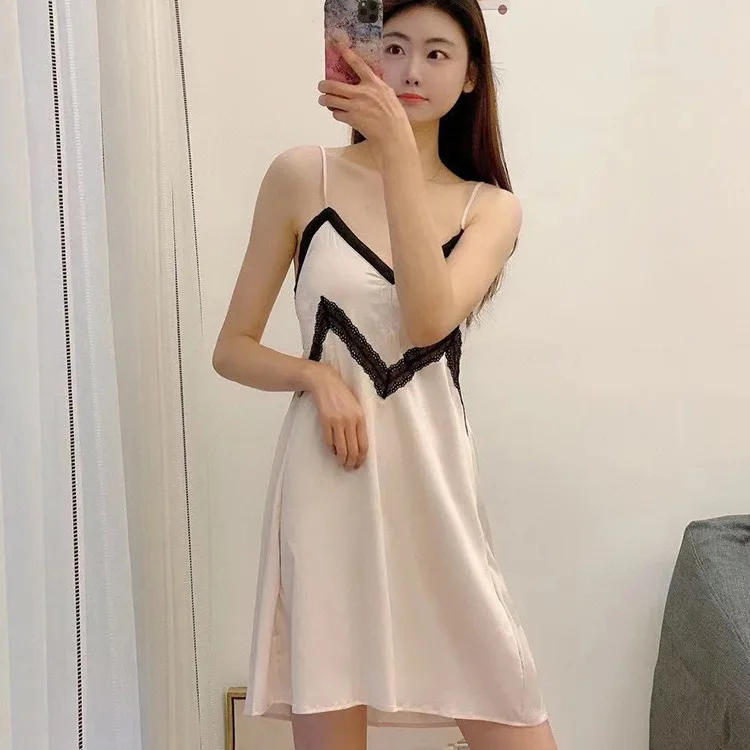 New European Sexy Nightdress Fashion 2021 Summer Silk Women Nightwear Lace Splicing Hanging Belt Skirt Home Wear Sleepwear
New European Sexy Nightdress Fashion 2021 Summer Silk Women Nightwear Lace Splicing Hanging Belt Skirt Home Wear Sleepwear