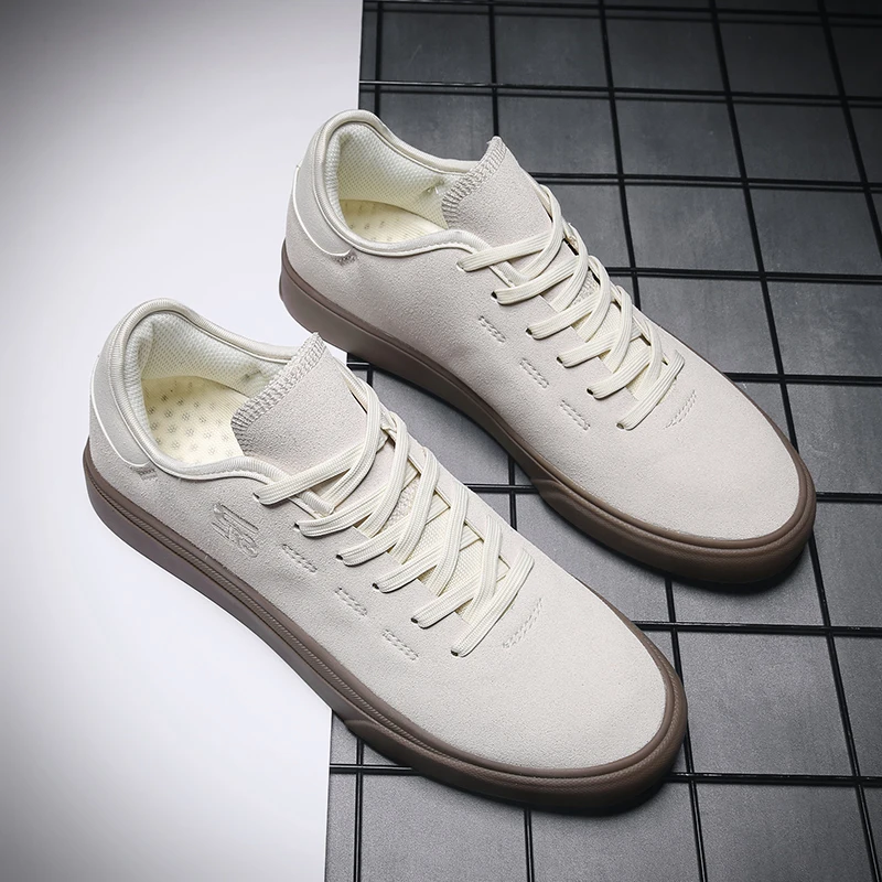 Brand Cattle velvet Sporty white shoes men's trend Black shoes Comfortable Breathable Fashion design thick-bottomed men's shoes
Brand Cattle velvet Sporty white shoes men's trend Black shoes Comfortable Breathable Fashion design thick-bottomed men's shoes