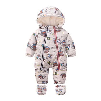 autumn and winter Newborn baby romper with cotton warm thickened printed quilted baby clothes 
autumn and winter Newborn baby romper with cotton warm thickened printed quilted baby clothes