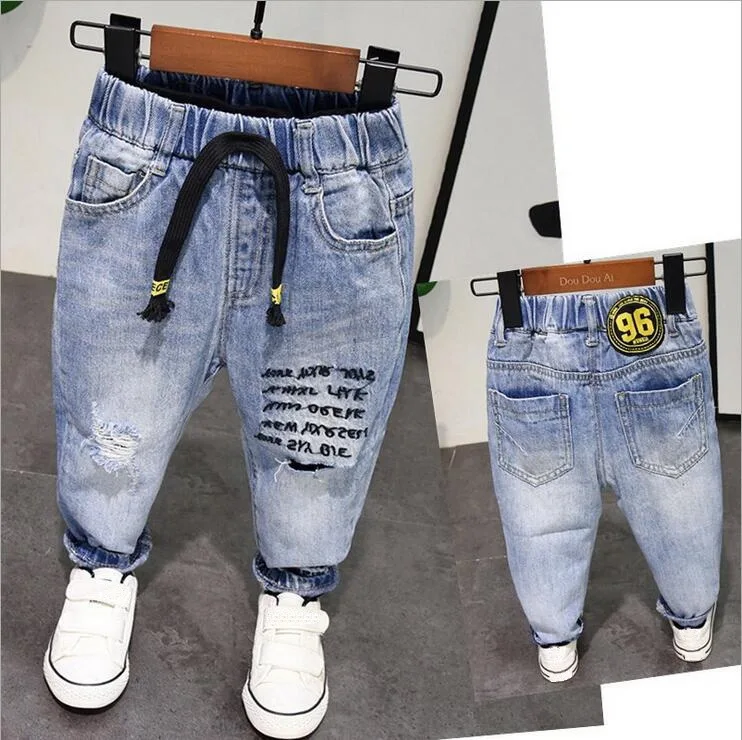Spring Autumn Style Baby Boy Jeans Pants 2-6years Age Kids Boys Denim Jeans Boys Trousers Pure Cotton High Quality boys pants
Spring Autumn Style Baby Boy Jeans Pants 2-6years Age Kids Boys Denim Jeans Boys Trousers Pure Cotton High Quality boys pants