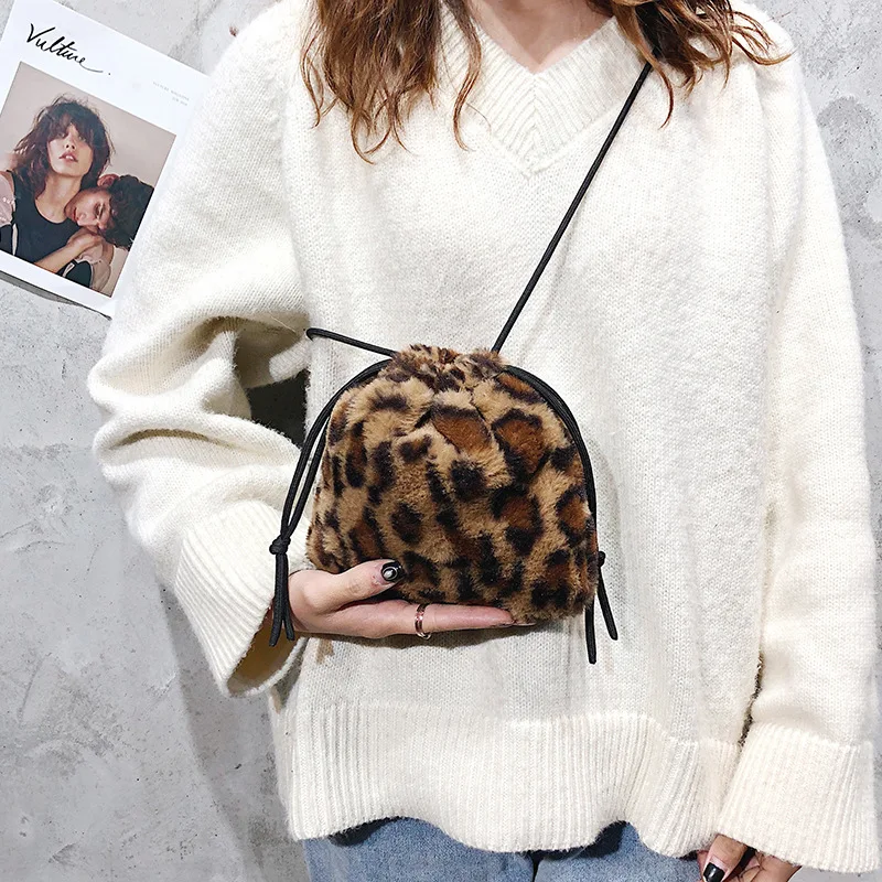 2019 Spring New Products Korean-style Leopord Pattern-Style Plush Bag Retro Hong Kong Style GIRL'S One-Shoulder Cross-body Bucke
2019 Spring New Products Korean-style Leopord Pattern-Style Plush Bag Retro Hong Kong Style GIRL'S One-Shoulder Cross-body Bucke