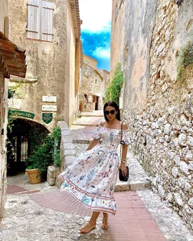 2020 hot new style dress printed chiffon waistband show thin one line Ruffle sleeve long dress 
2020 hot new style dress printed chiffon waistband show thin one line Ruffle sleeve long dress