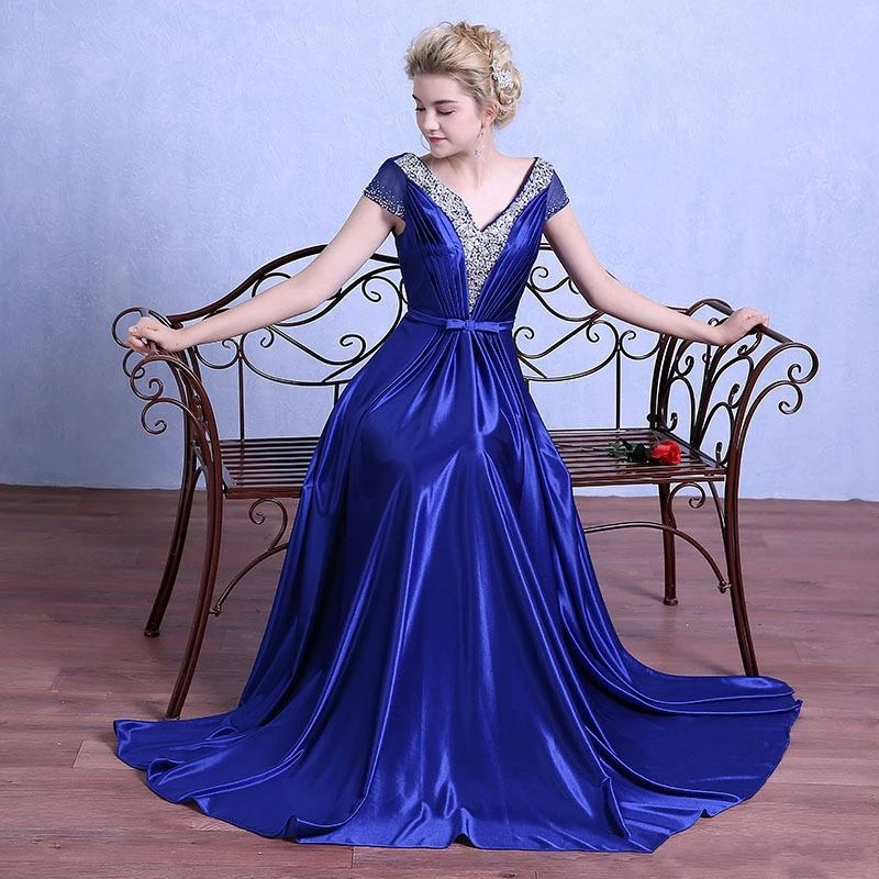 2020 V Neck Satin Evening Dresses Beaded Evening Gowns Short Sleeves Long Prom Party Dress Black Royal Blue
2020 V Neck Satin Evening Dresses Beaded Evening Gowns Short Sleeves Long Prom Party Dress Black Royal Blue