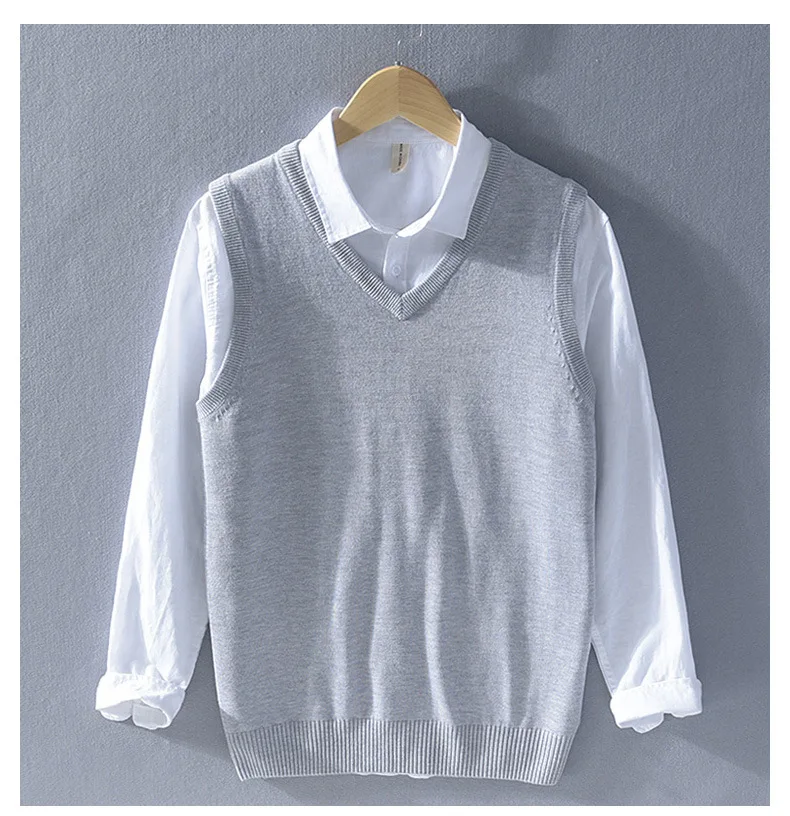 Men Winter Autumn Fashion Solid Color Korean Style V-Neck Sleeveless Vest Male High Quality Simple Casual Knitting Basic Sweater Men Winter Autumn Fashion Solid Color Korean Style V-Neck Sleeveless Vest Male High Quality Simple Casual Knitting Basic Sweater