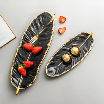 Desktop Storage Tray Luxury Nordic Style Creative Ceramic Tray Fruit Cake Tableware Plate Jewelry Cosmetic Sundries Storage Tray
Desktop Storage Tray Luxury Nordic Style Creative Ceramic Tray Fruit Cake Tableware Plate Jewelry Cosmetic Sundries Storage Tray