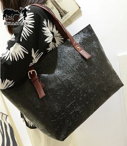 2020 autumn and winter women's large bag PU retro oracle bone inscription simple one-shoulder handheld woman prepuce bag
2020 autumn and winter women's large bag PU retro oracle bone inscription simple one-shoulder handheld woman prepuce bag