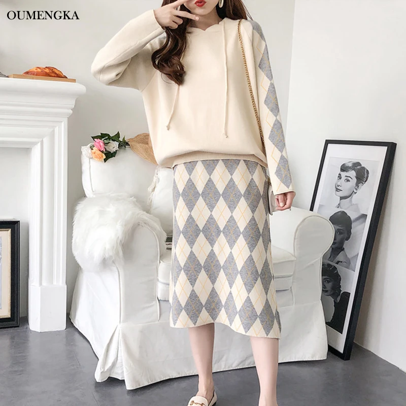 OUMENGKA Autumn New Tracksuit Women 2 Piece Set Sweater Hoody+Pants Knitted Suit Hooded Knit Set Women Outwear 2 Piece Set
OUMENGKA Autumn New Tracksuit Women 2 Piece Set Sweater Hoody+Pants Knitted Suit Hooded Knit Set Women Outwear 2 Piece Set