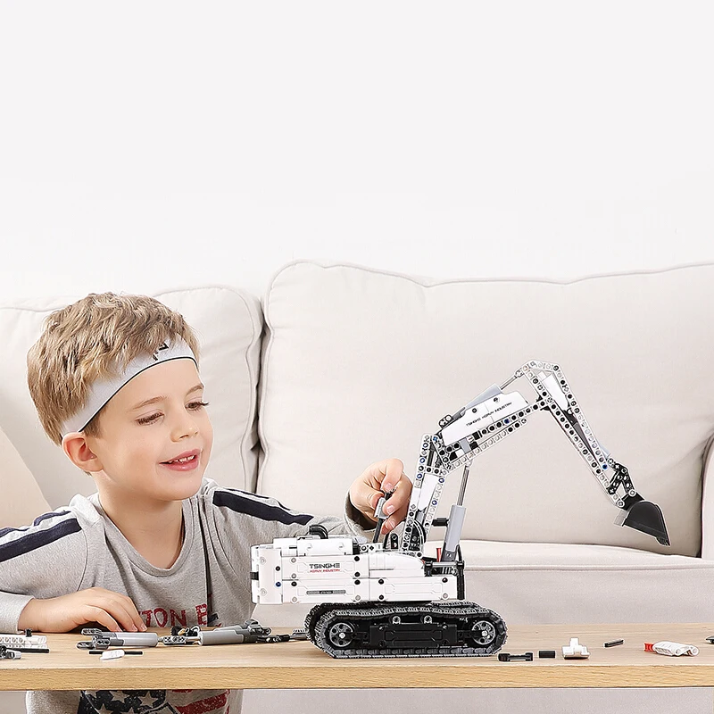 Xiaomi-MITU-Engineering-Excavator-Building-Blocks-Toy-Kids-Gift-Crawler-Simulation-console-Mechanical-transmission-900-parts(2)