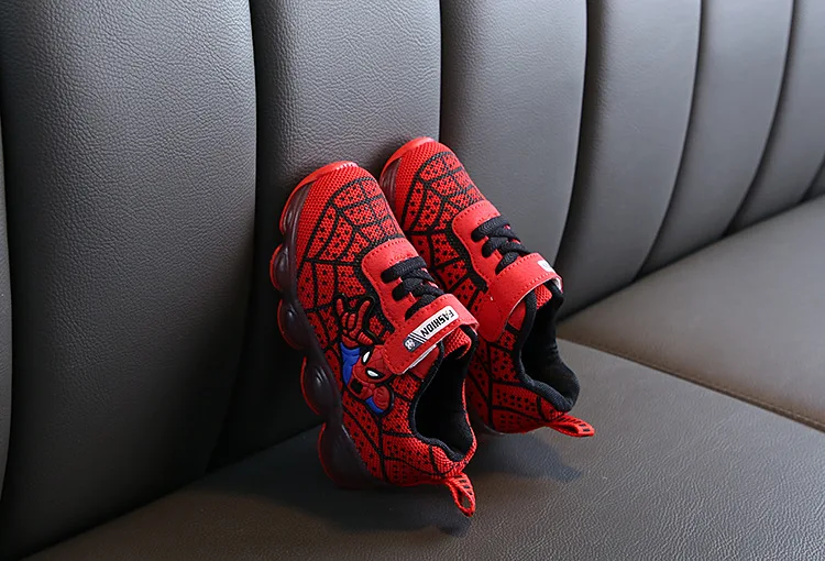 Spider man Kids Shoes With Lights Autumn Winter Toddler Boys Glowing Sneakers Children's Sports Shoes Girls Warm Led Sneakers