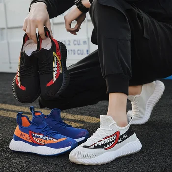 In the summer of 2020, the new thick-soled fly-woven coconut shoes are breathable and low-top lace-up men's fashion shoes
In the summer of 2020, the new thick-soled fly-woven coconut shoes are breathable and low-top lace-up men's fashion shoes