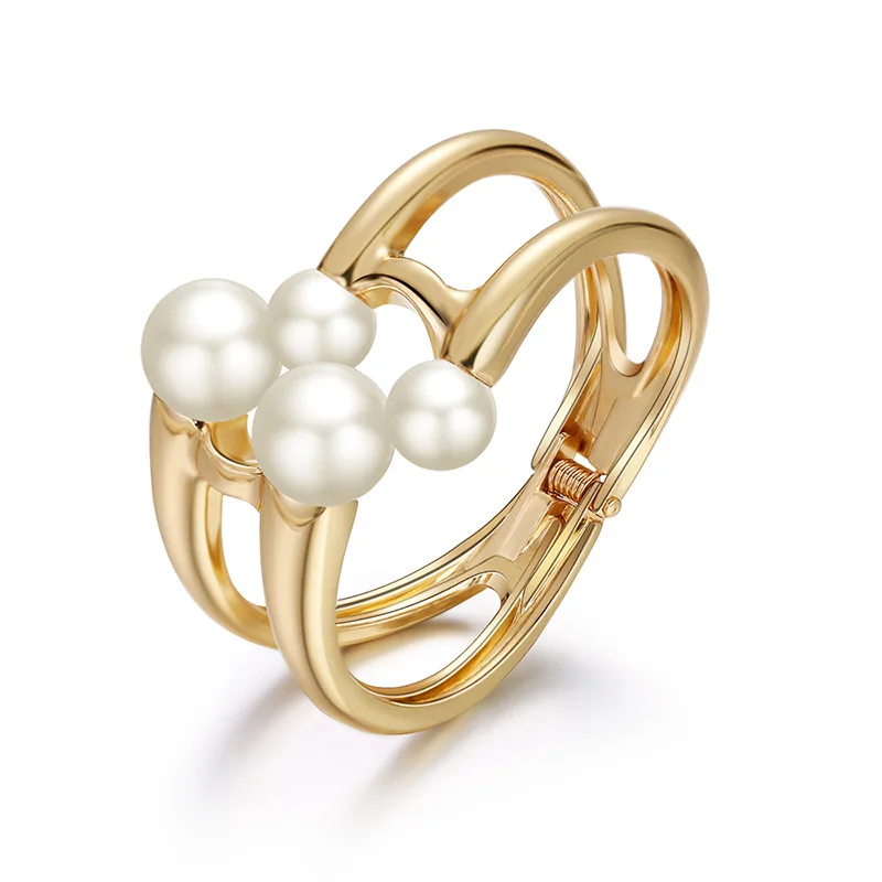 

2021 New Fashion Designer Bijoux Bracelets For Women Accessories Gold Alloy Pearl Cuff Bangles Statement Jewelry