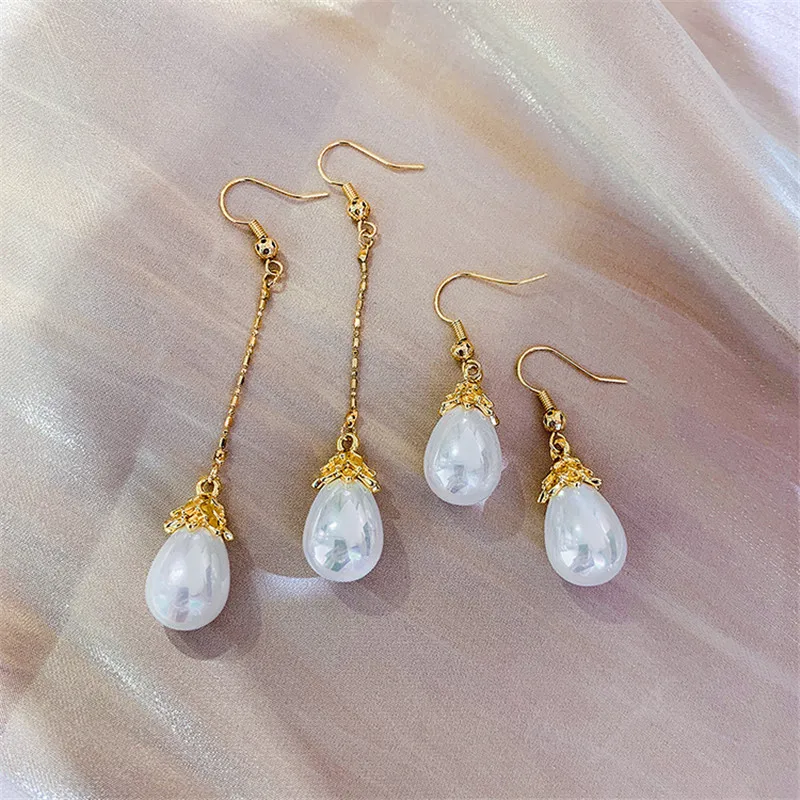 FYUAN Vintage Water Drop Pearl Earrings for Women Bijoux Elegant Long Tassel Dangle Earrings Weddings Jewelry Gifts
FYUAN Vintage Water Drop Pearl Earrings for Women Bijoux Elegant Long Tassel Dangle Earrings Weddings Jewelry Gifts