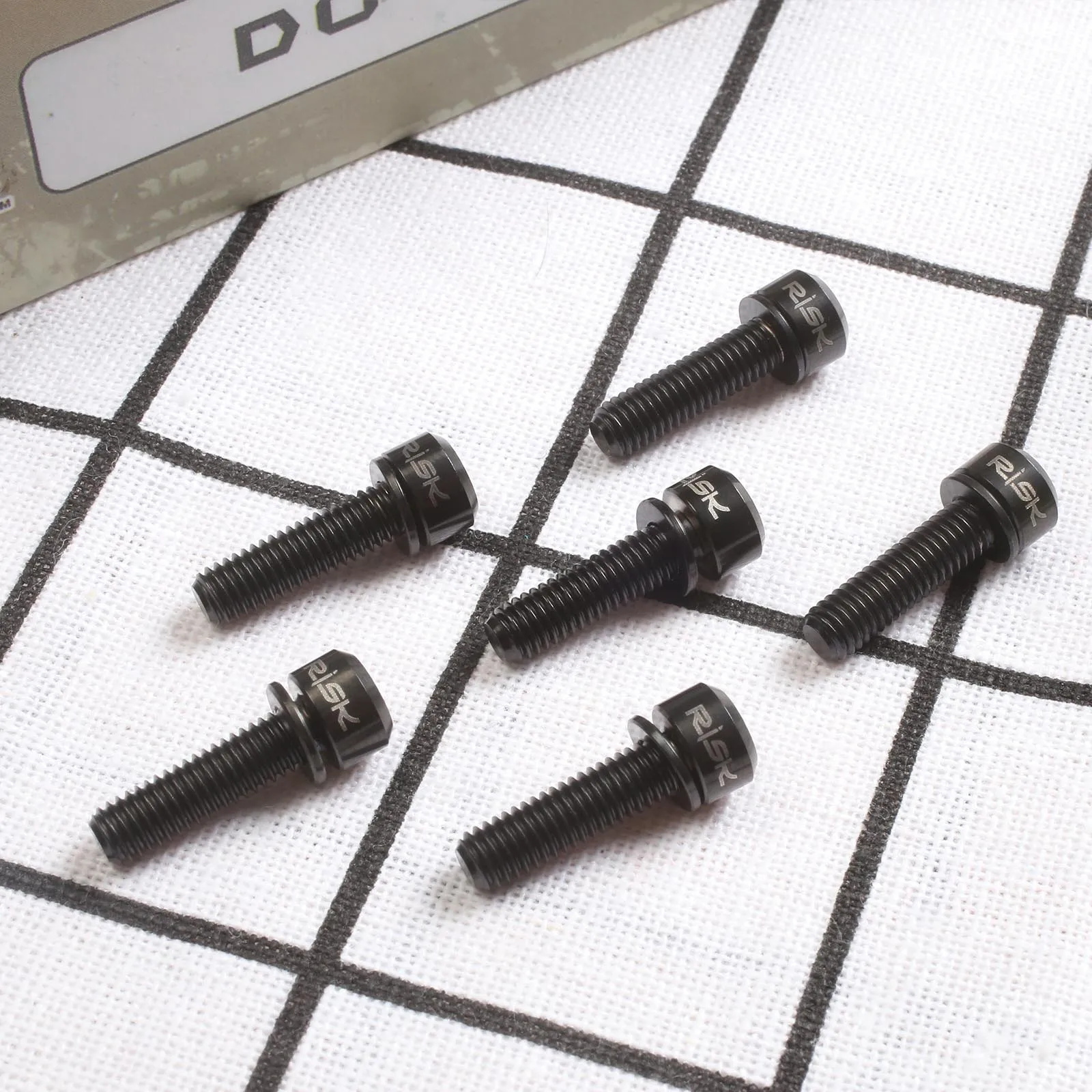 RISK 6pcs Rainbow Titanium Alloy Bolt Screw M5*16/18/20mm for Bicycle Stem MTB Road Mountain Bike Screw with Washer Fixed Bolts