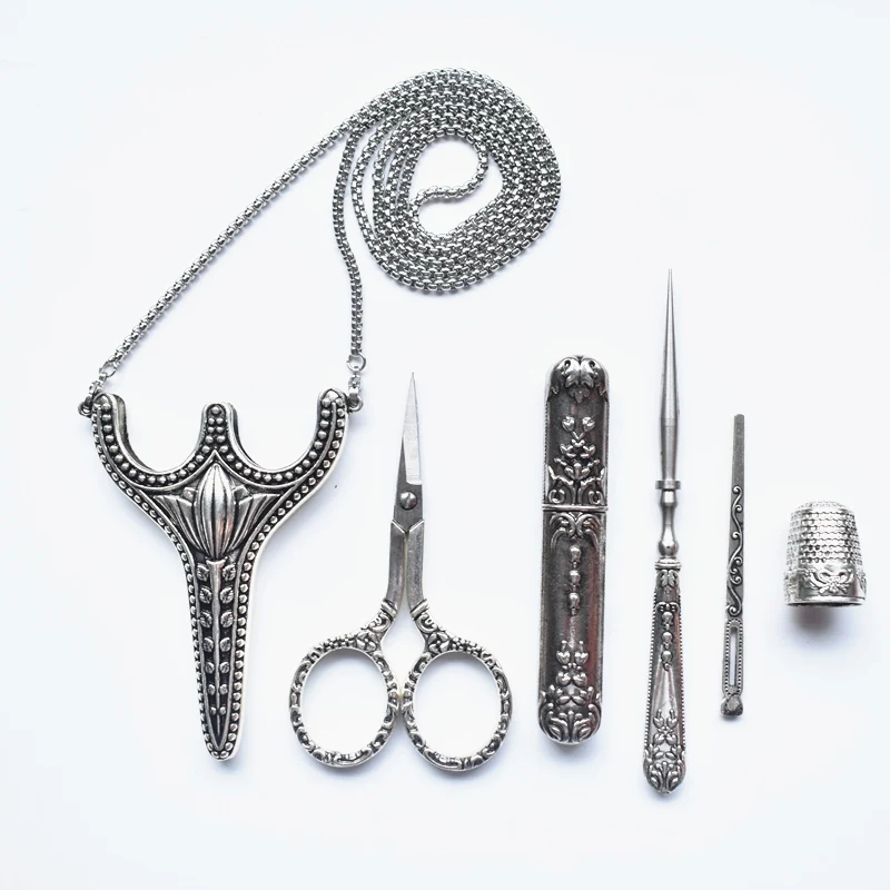 Retro Vintage Scissors Arts Scissors Handcraft embroidery thread Sewing Scissors Fabric Scissors Cross Stitch tailor scissors
Retro Vintage Scissors Arts Scissors Handcraft embroidery thread Sewing Scissors Fabric Scissors Cross Stitch tailor scissors