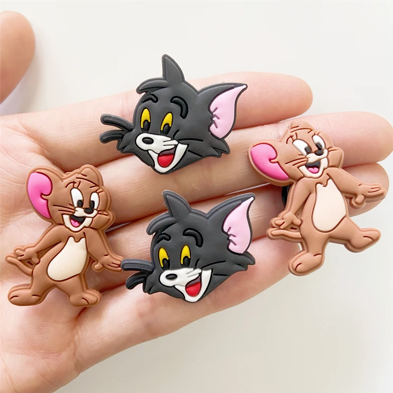 1 шт. ПВХ с рисунком кота из мультфильма подвески для обуви аксессуары мышь и ботинок пряжки украшения обуви Ormaments подходят крокодила JIBZ вечерние детские подарки 
1 шт. ПВХ с рисунком кота из мультфильма подвески для обуви аксессуары мышь и ботинок пряжки украшения обуви Ormaments подходят крокодила JIBZ вечерние детские подарки