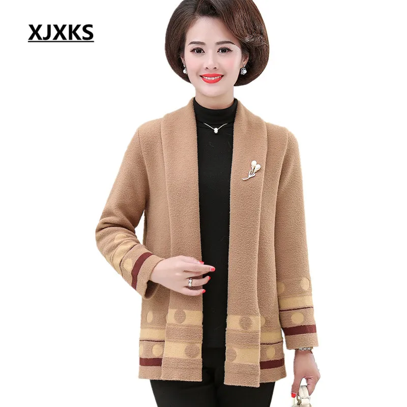 XJXKS Women double-sided coat 2019 autumn winter new loose plus size comfortable high quality women woolen coat
XJXKS Women double-sided coat 2019 autumn winter new loose plus size comfortable high quality women woolen coat