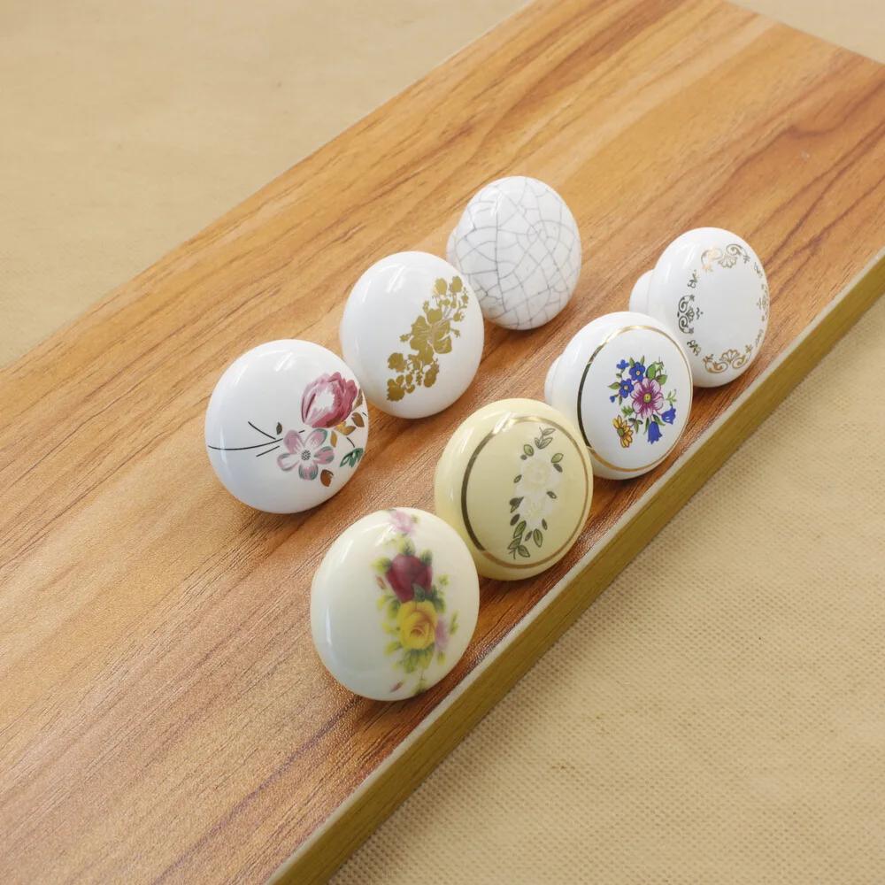 Ceramic handle white ceramic handle factory direct wholesale cabinet drawer European style pull handle 
Ceramic handle white ceramic handle factory direct wholesale cabinet drawer European style pull handle